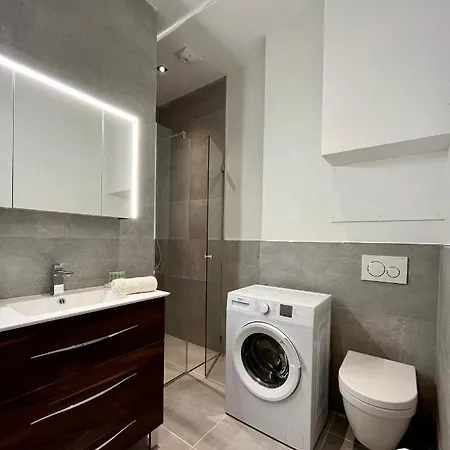 L Emeraude - トルヴィル＝シュル＝メール