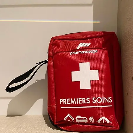 L Emeraude - تروفيي سور مير