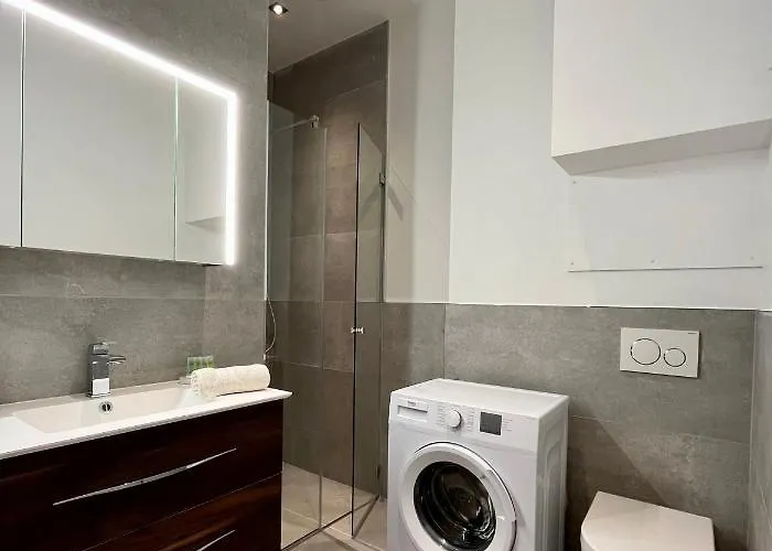 L Emeraude - 트로우빌쉬메르